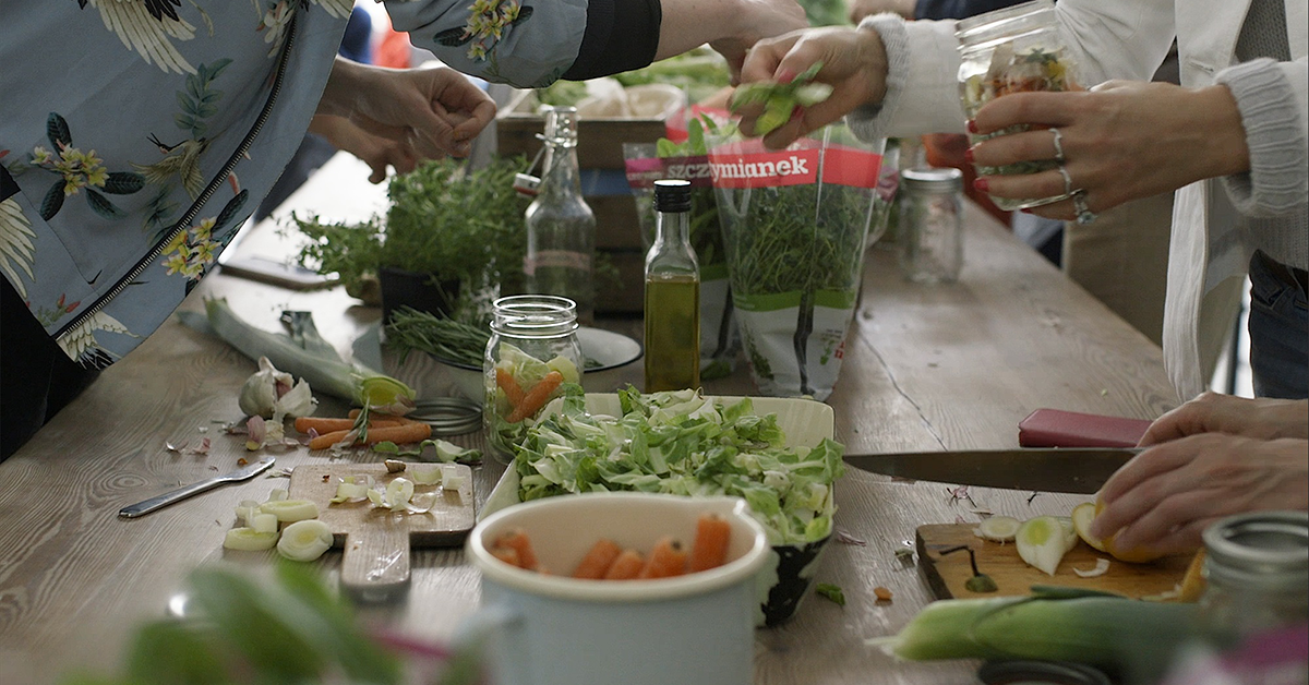 Kuchnia „no waste” według Mai Sobczak, autorki książki „Qmam kasze”
