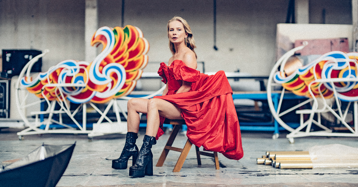 Magdalena Cielecka za kulisami sesji okładkowej „Vogue Polska”