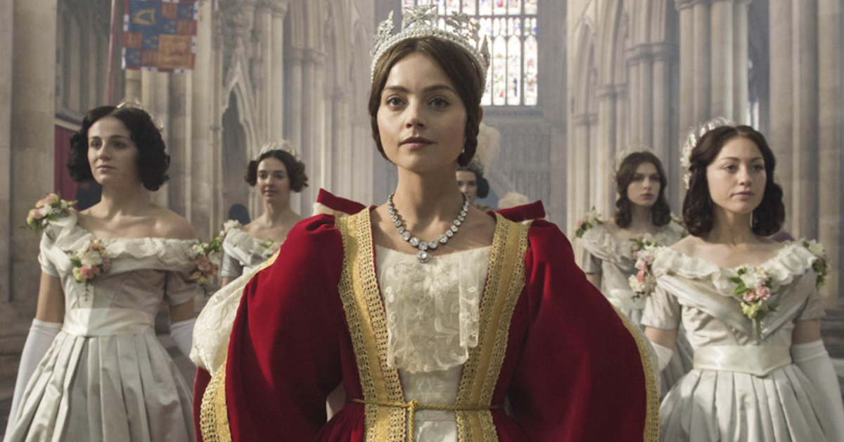 Najlepsze filmy i seriale w klimacie „The Crown”