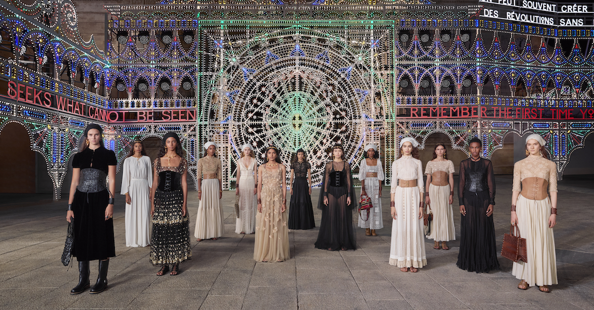 Dior Cruise 2021: Kochaj i śpiewaj