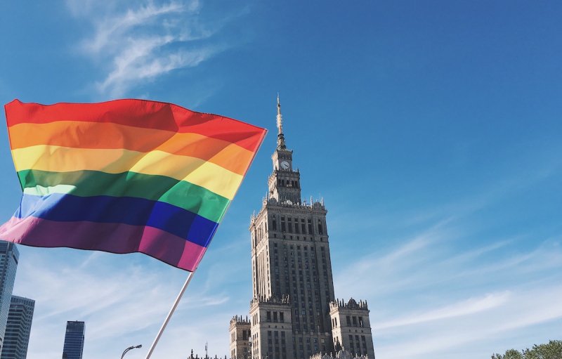 Fragment książki „Polacy pod tęczową flagą”