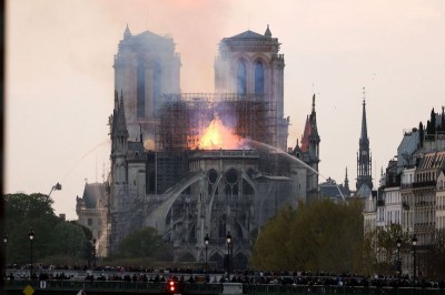 Pinault przekaże 100 milionów euro na odbudowę Notre Dame