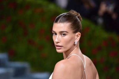 Ulubione kosmetyki Hailey Bieber