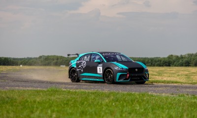 Wyścigowe samochody Jaguara po raz pierwszy w Polsce