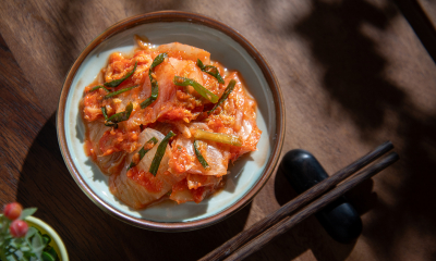 Dlaczego warto jeść kimchi? Koreański przysmak to najlepszy probiotyk