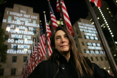 Jenny Holzer: Świetlane słowa