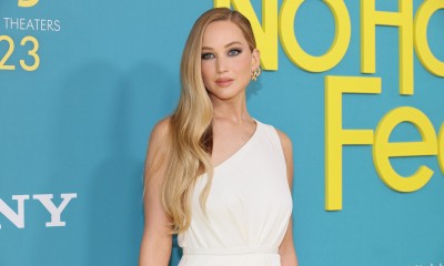 Jennifer Lawrence w białej sukni Diora na premierze „Bez urazy”