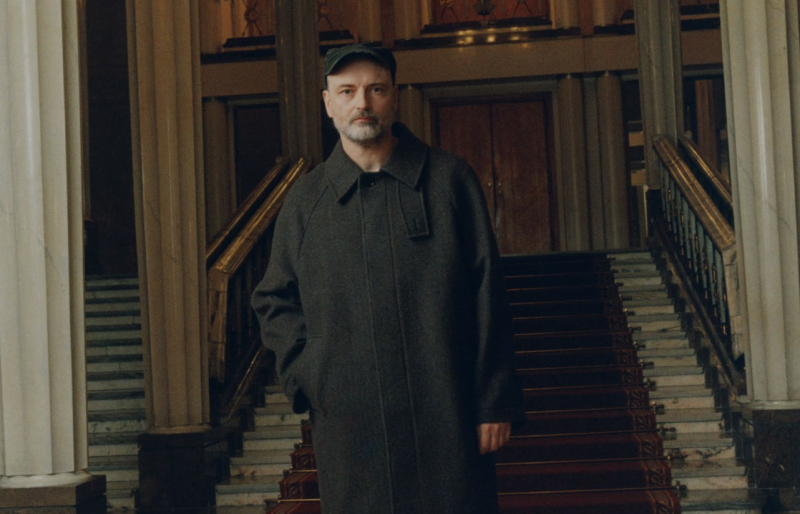 Kompozytor Cezary Duchnowski stworzył muzykę do opery „Najlepsze miasto świata”