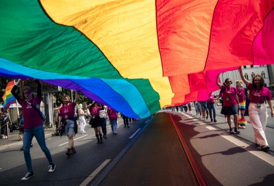Lekcja polskiego: Jak nowocześnie mówić o kwestiach płci i społeczności LGBT+?