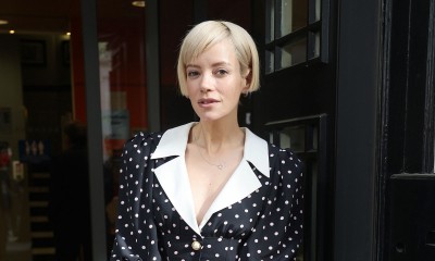 Ekstremalna metamorfoza Lily Allen. 11 godzin w fotelu fryzjerskim i płomiennorude włosy 