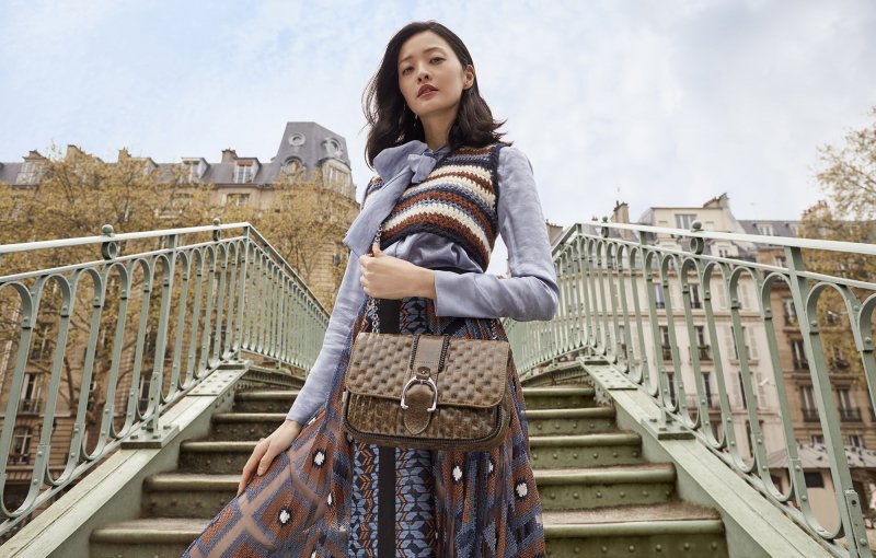 Longchamp: Towarzyszki podróży