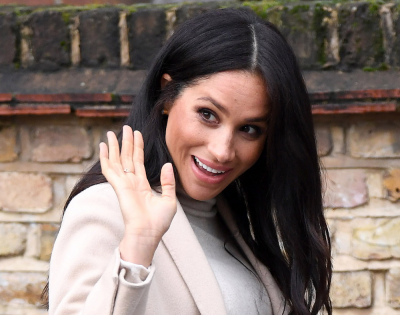 Meghan Markle w sukience z H&M