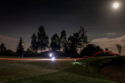 Międzynarodowy Dzień Światła – nocny turniej golfa z Lena Lighting