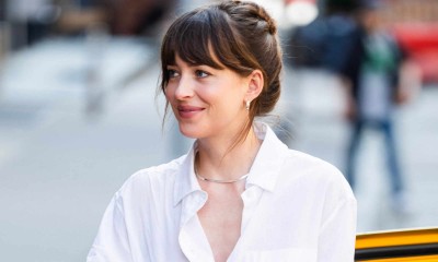 Dakota Johnson udowadnia, że brązowe sneakersy Nike Cortez to buty do wszystkiego