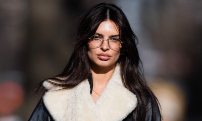 Czarne baleriny na koturnie Emily Ratajkowski to hit wiosny 2024