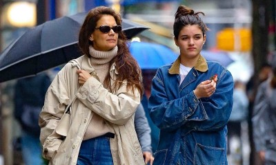 Katie Holmes i jej córka Suri Cruise pokochały oversize'owy denim w kolorze indygo