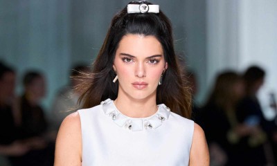 Biel i kokardki na ramionach. Kendall Jenner w najromantyczniejszej sukience na lato 2024