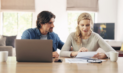 Niewierność finansowa rujnuje związek. Jak szczerze rozmawiać o pieniądzach? 
