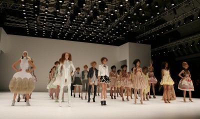 Niezapomniane choreografie pokazów mody