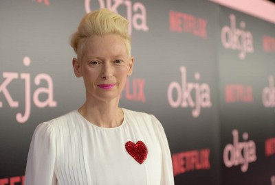 Niezapomniane stylizacje Tildy Swinton