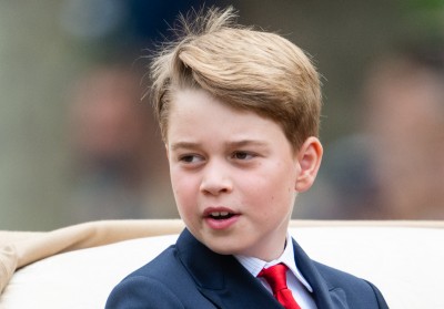 Brytyjska rodzina królewska świętuje dziesiąte urodziny księcia George’a nowym portretem