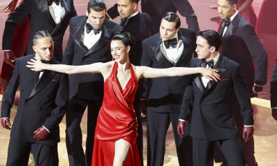 Margaret Qualley zatańczyła na oscarowej scenie w czerwonej sukience Chanel 