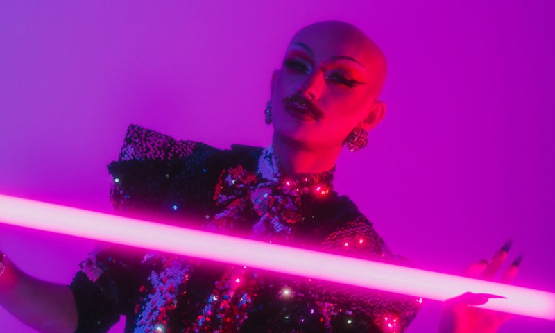 Książki, filmy i muzyka, które wsparły osoby LGBTQ+ w odkrywaniu tożsamości