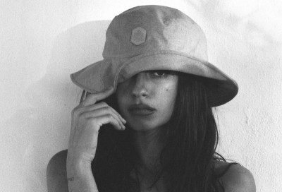 Premierowo na Vogue.pl: Kolekcja kapeluszy Paris Hendzel na wiosnę 2024