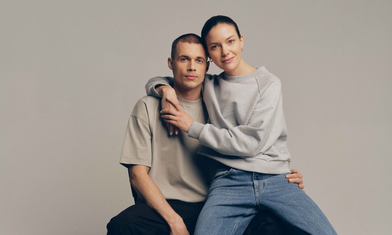 Premierowo na Vogue.pl: Kolekcja „Couple goals” marki Elementy