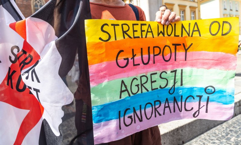 Strefy anty-LGBT bez środków unijnych