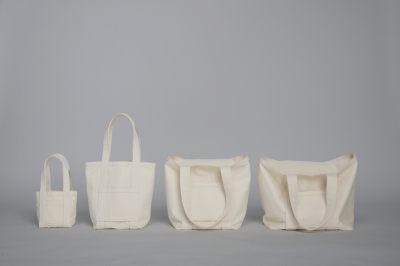 The Portmanteau Bag ™: Międzypokoleniowa współpraca babci i wnuka