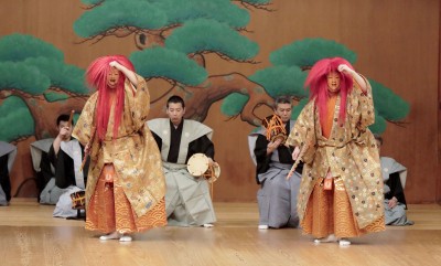 Charytatywny tradycyjny japoński spektakl teatru nō w Warszawie na rzecz Ukrainy