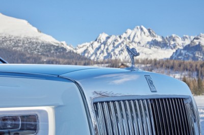 Rolls-Royce zaprezentował nową odsłonę figurki „Spirit of Ecstasy”