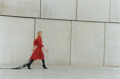 Aktorka Karolina Rzepa z okładki „Vogue Polska” gra w filmie „Dwie siostry” 