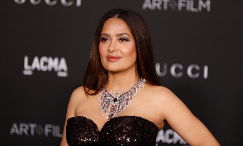 Salma Hayek: Królowa kostiumów kąpielowych 