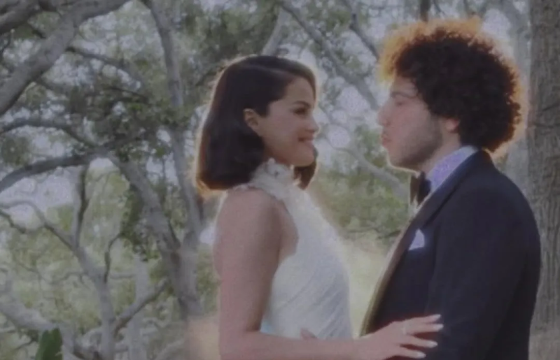Selena Gomez i Benny Blanco wzięli ślub w Santa Barbara 
