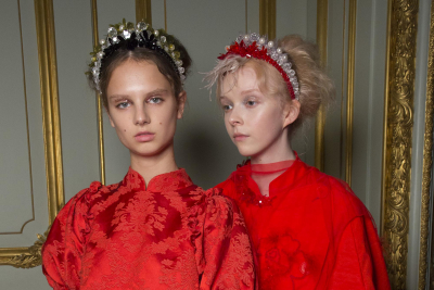 Simone Rocha: spotkanie wschodu z zachodem