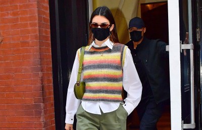 Inspirująca stylizacja: Kendall Jenner w mokasynach 