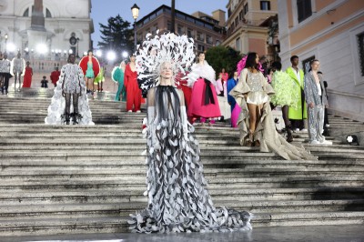 Valentino haute couture jesień-zima 2022: Początek