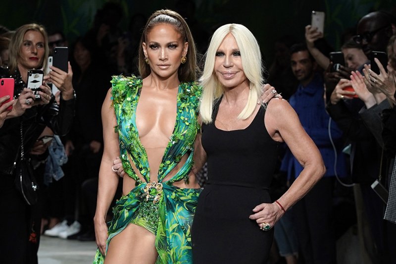 Versace wiosna-lato 2020: More is more