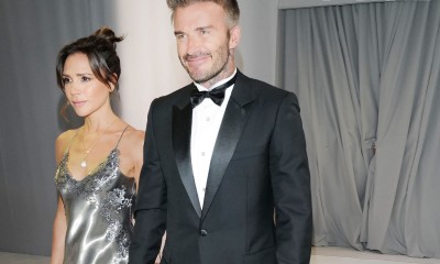 Victoria Beckham na ślubie syna w sukni niczym z klubu Studio 54