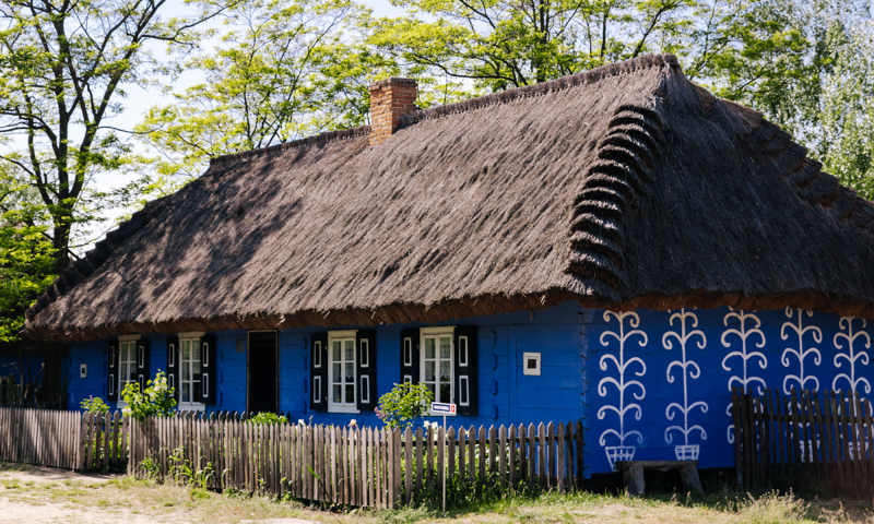 W tegorocznym wydaniu „Vogue Polska Travel” przemierzamy Polskę szlakiem folkloru