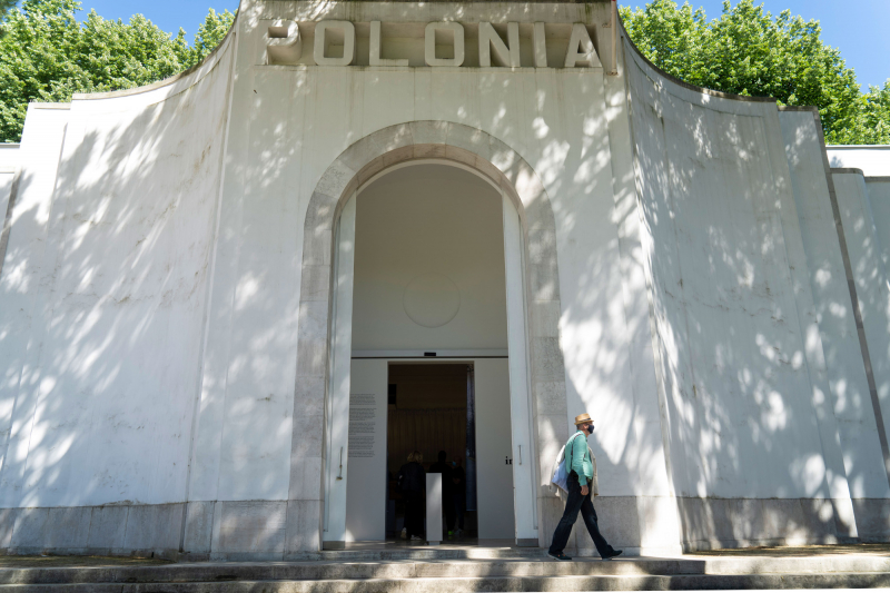 Bogna Burska będzie reprezentować Polskę na Biennale Sztuki w Wenecji 2026 