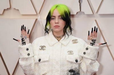 Billie Eilish blondynką