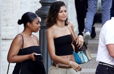 Zendaya w topie o fasonie tuby, jak z szafy Carrie Bradshaw