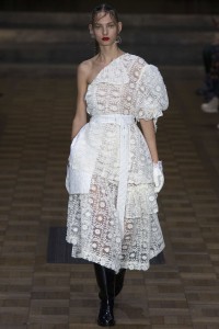 Simone Rocha wiosna-lato 2017, Fot. Indigital