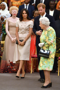 Księżna i książę Sussex oraz królowa Elżbieta II podczas  Young Leaders Awards Ceremony, 26 czerwca 2018 rok, Fot. Getty Images