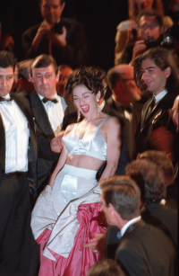 Madonna na premierze filmu In Bed with Madonna podczas festiwalu filmowym w Cannes w 1991 roku, Fot. Getty Images