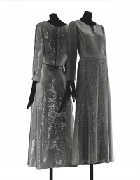 Evening gown, Autumn-Winter 1965-1966 Silk embroidered all over with white mother of pearl sequins Paris, Patrimoine de CHANEL © Julien T. Hamon