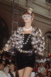 Linda Evangelista na pokazie Chanel Couture jesień-zima 1991-92, Fot. Getty Images